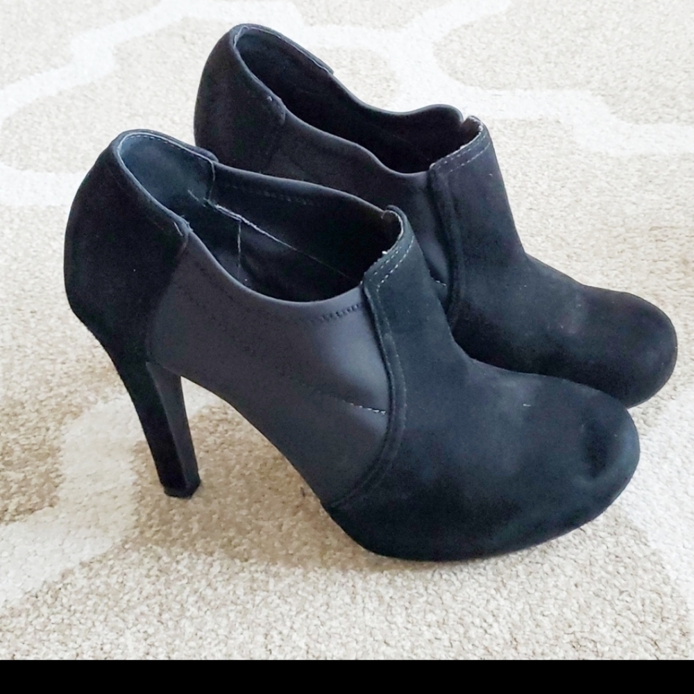 EUC!  Gianni bini leather suede boots